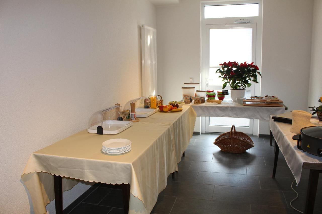Pension Brunnenhof Roetgen Exteriör bild