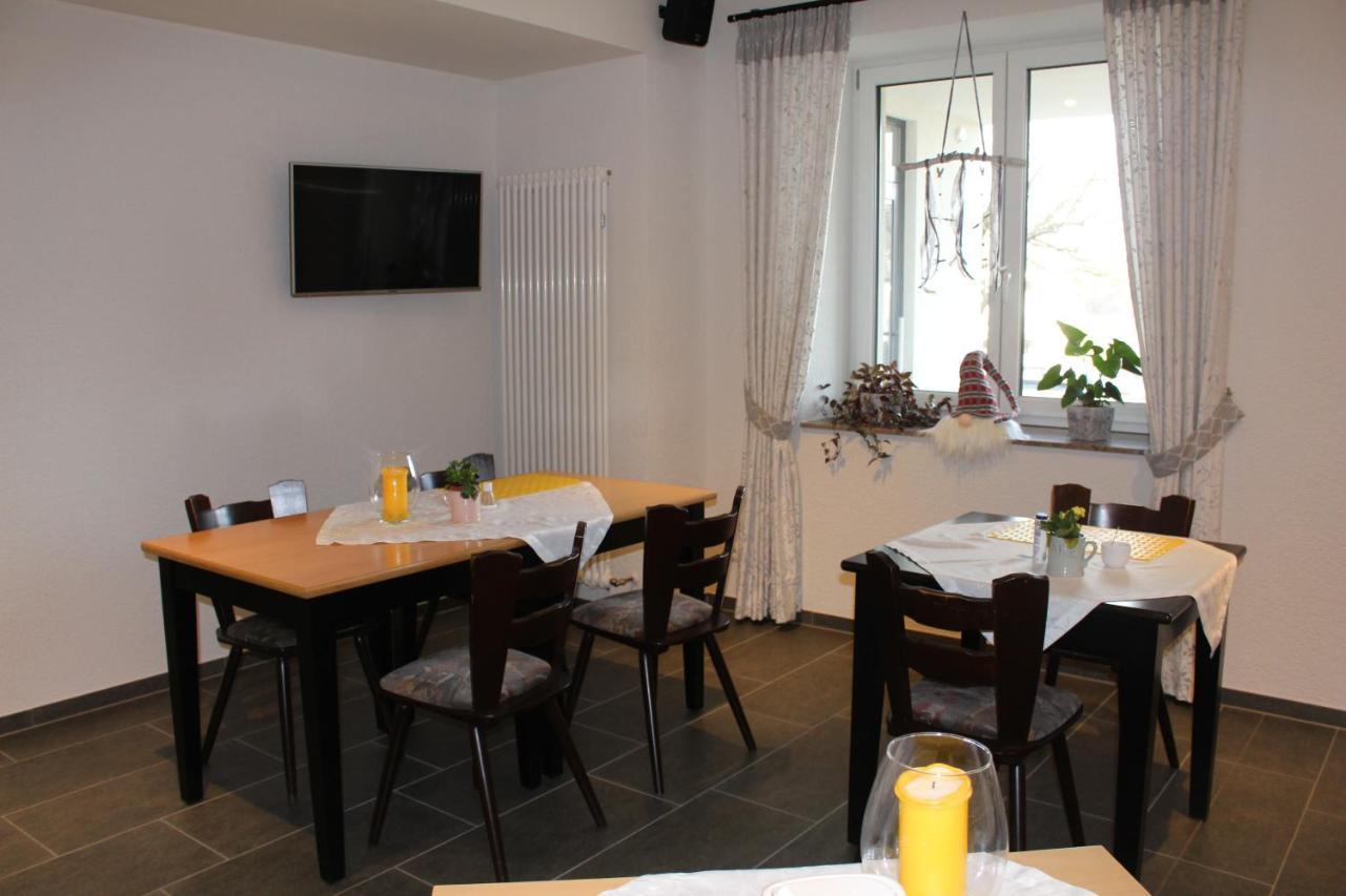 Pension Brunnenhof Roetgen Exteriör bild