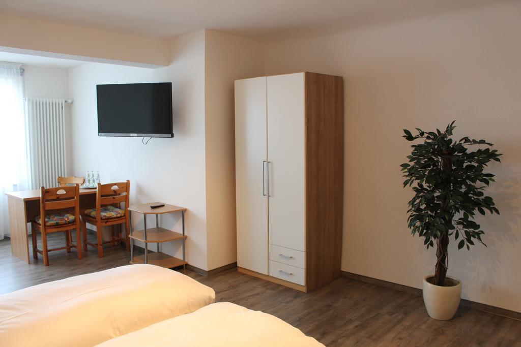 Pension Brunnenhof Roetgen Exteriör bild